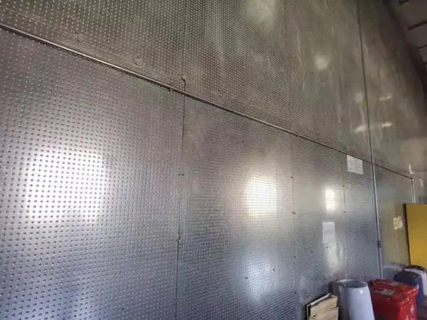 6758f6d6e33dc.jpg 01.jpg